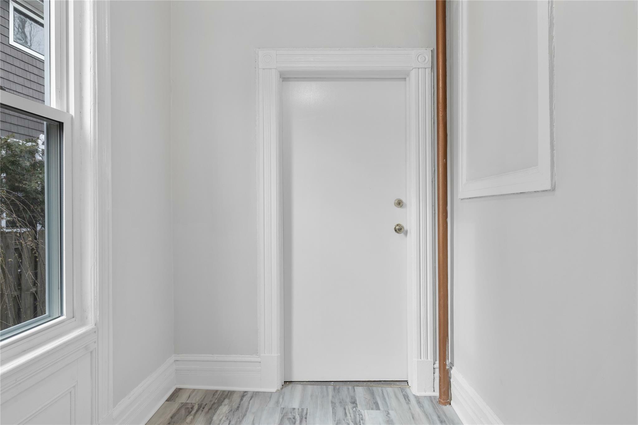 Property Photo:  1 Elizabeth Place 1R  NY 10960 