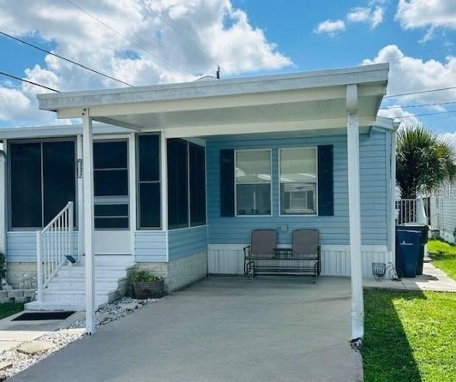 Property Photo:  2048 Champion Street  FL 34231 