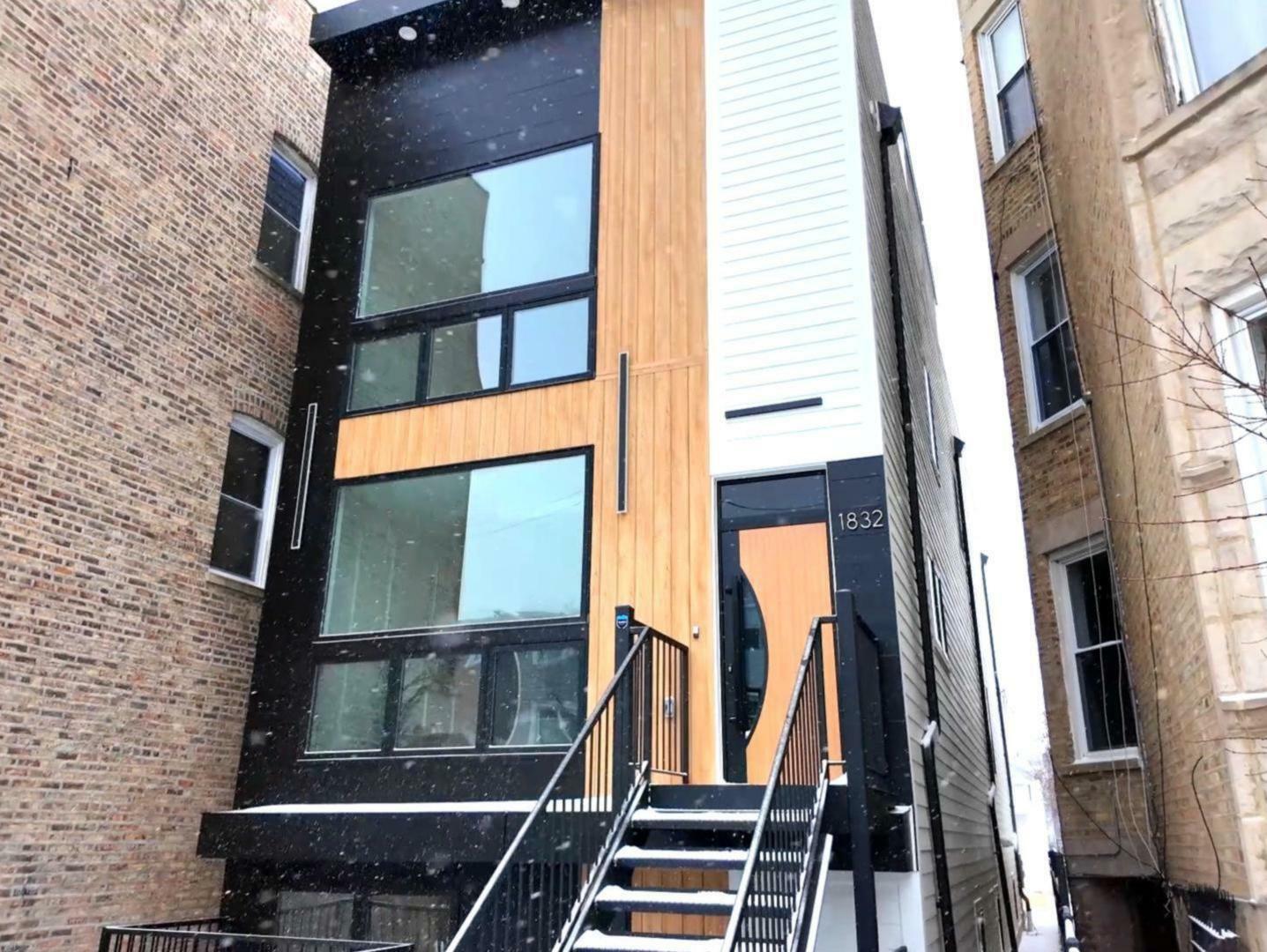 Property Photo: 1832 N Kimball Avenue IL 60647