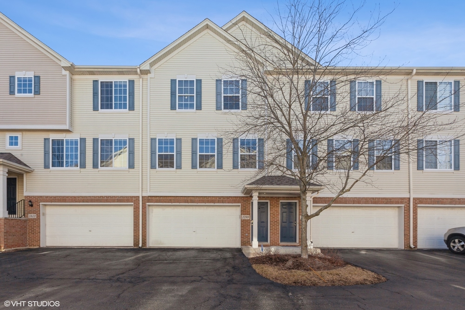 1799 Indian Hill Lane 1799  Aurora IL 60503 photo