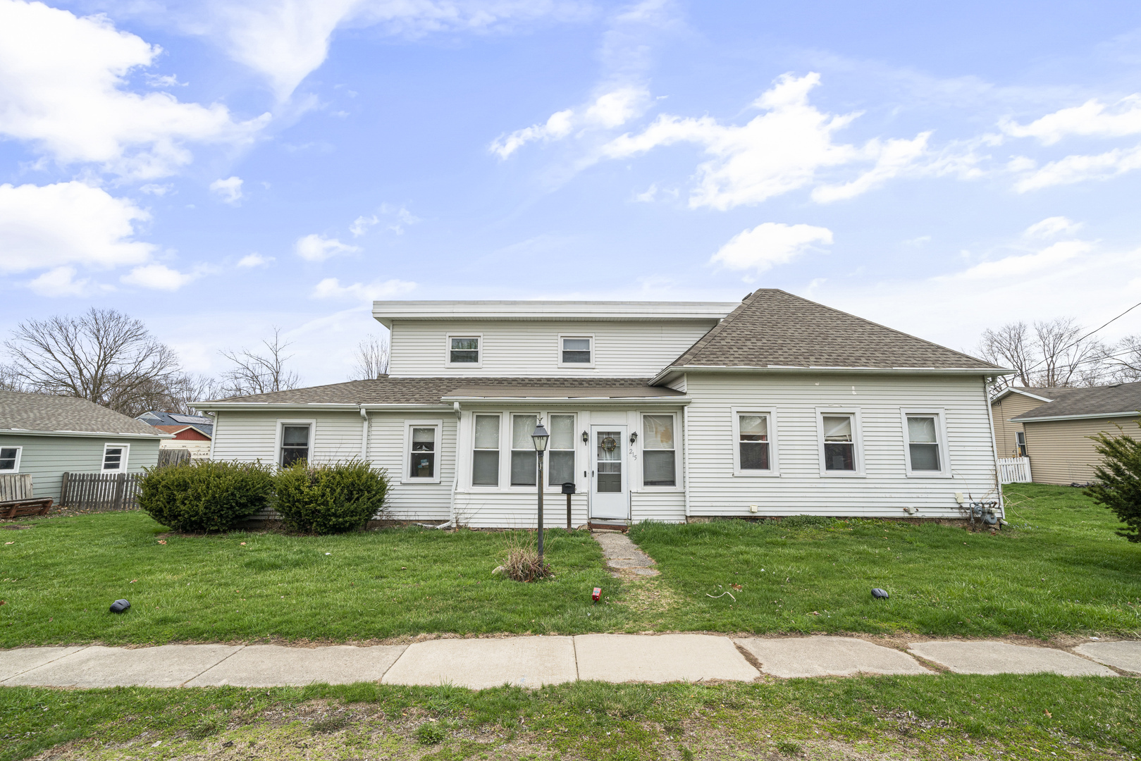 Property Photo: 215 E Lee Street IL 60545