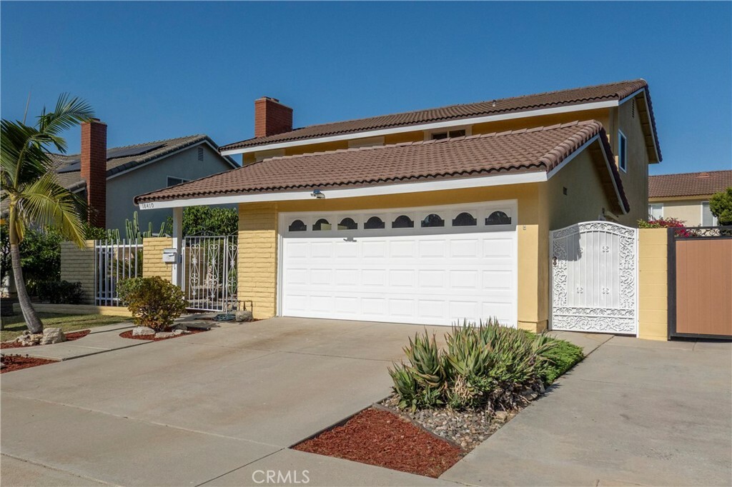 18410 Alexander Ave  Cerritos CA 90703 photo