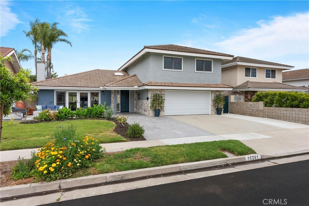 Property Photo: 10241 Wesley Circle CA 92646
