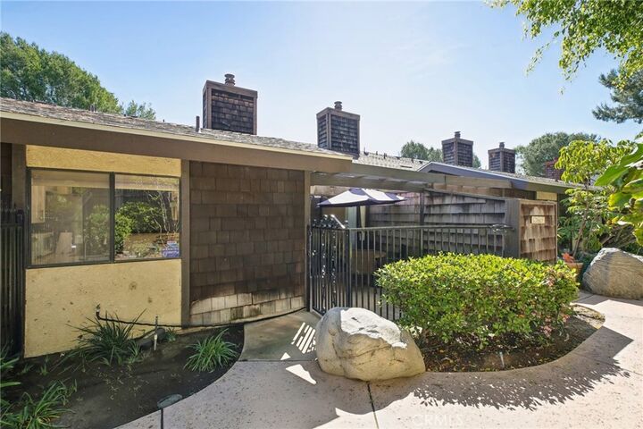 Property Photo:  3661 Country Club Drive G  CA 90807 