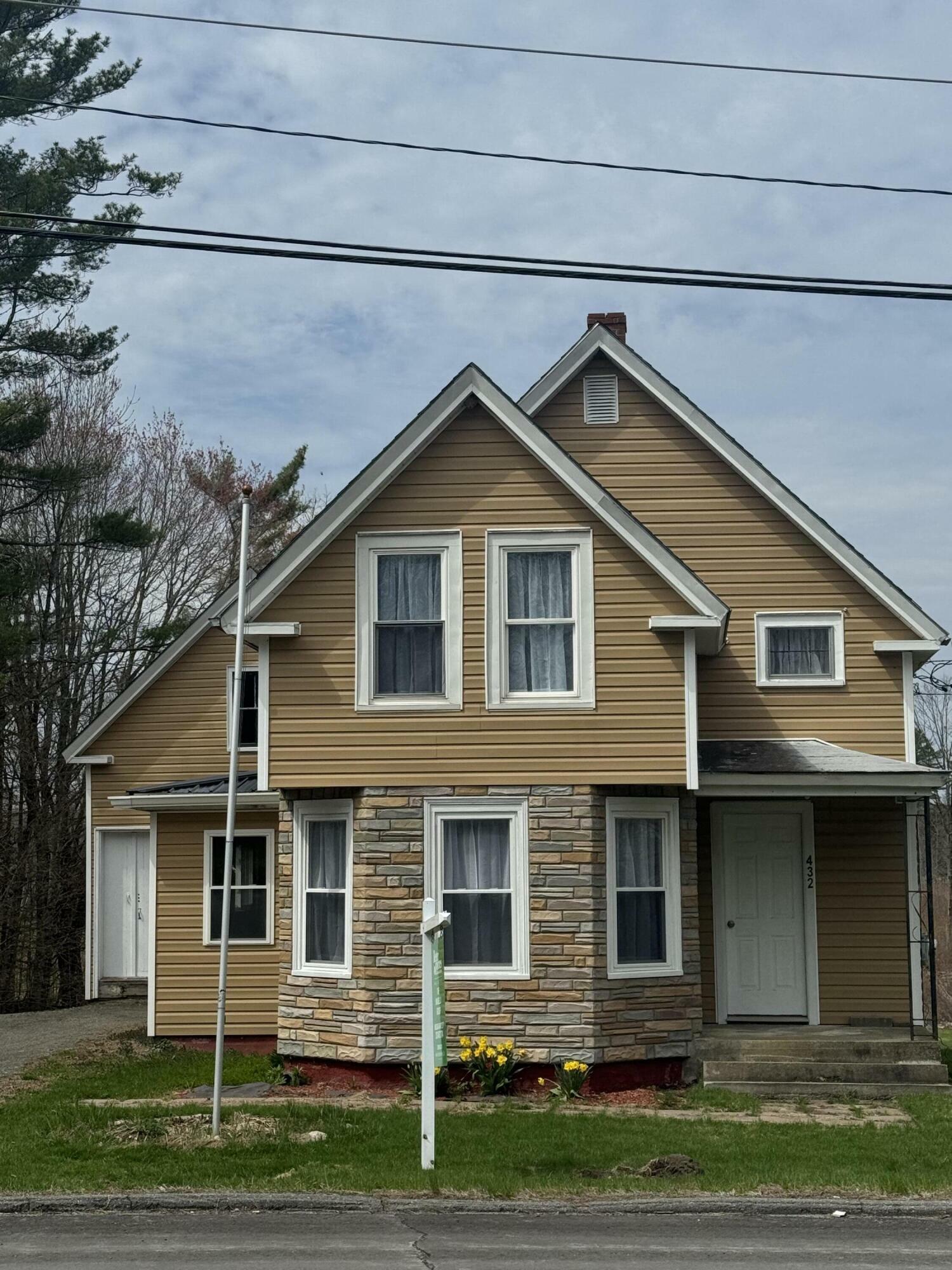 Property Photo: 432 Hartland Avenue ME 04967
