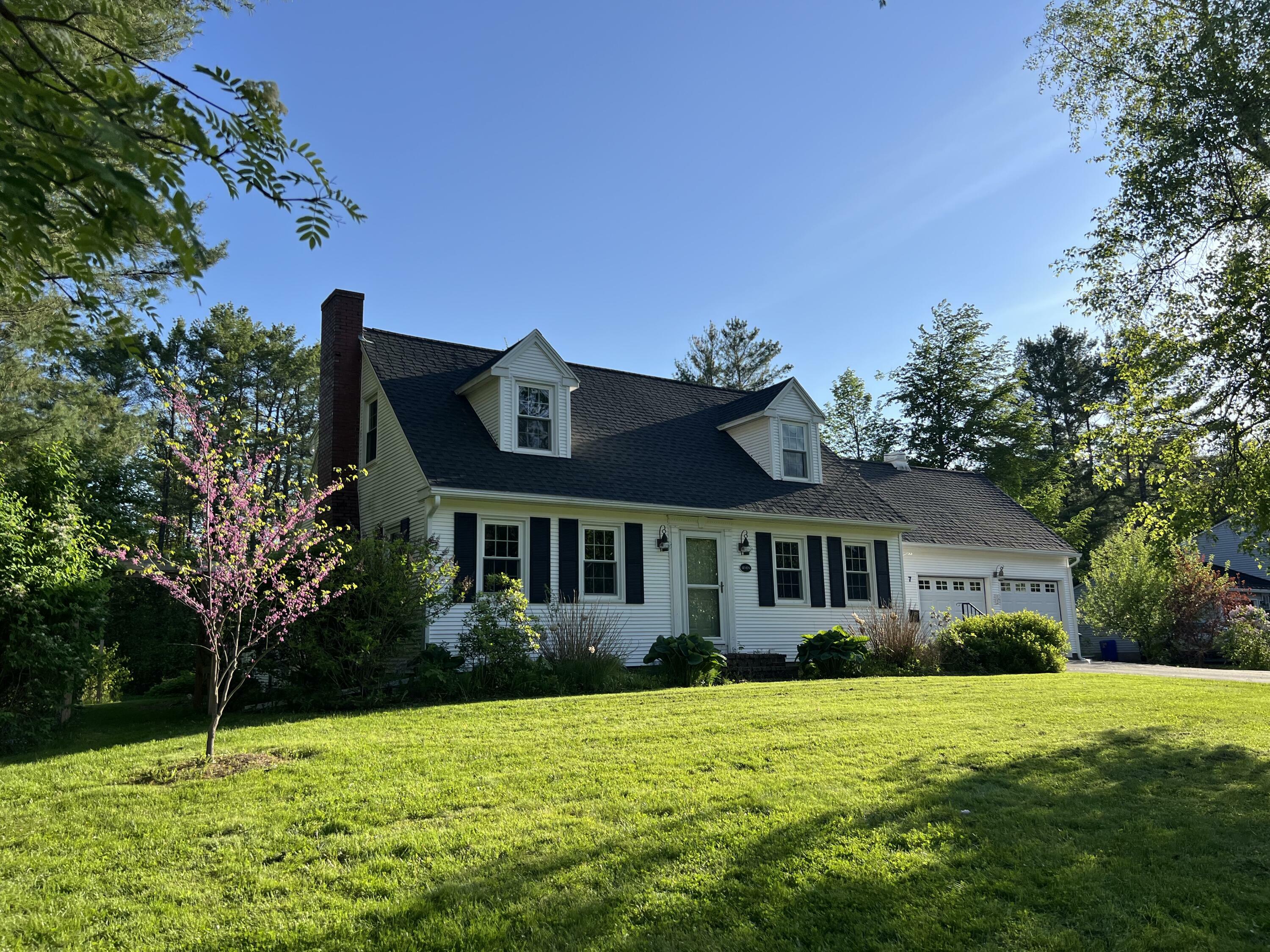 Property Photo: 7 Edgewood Drive ME 04473