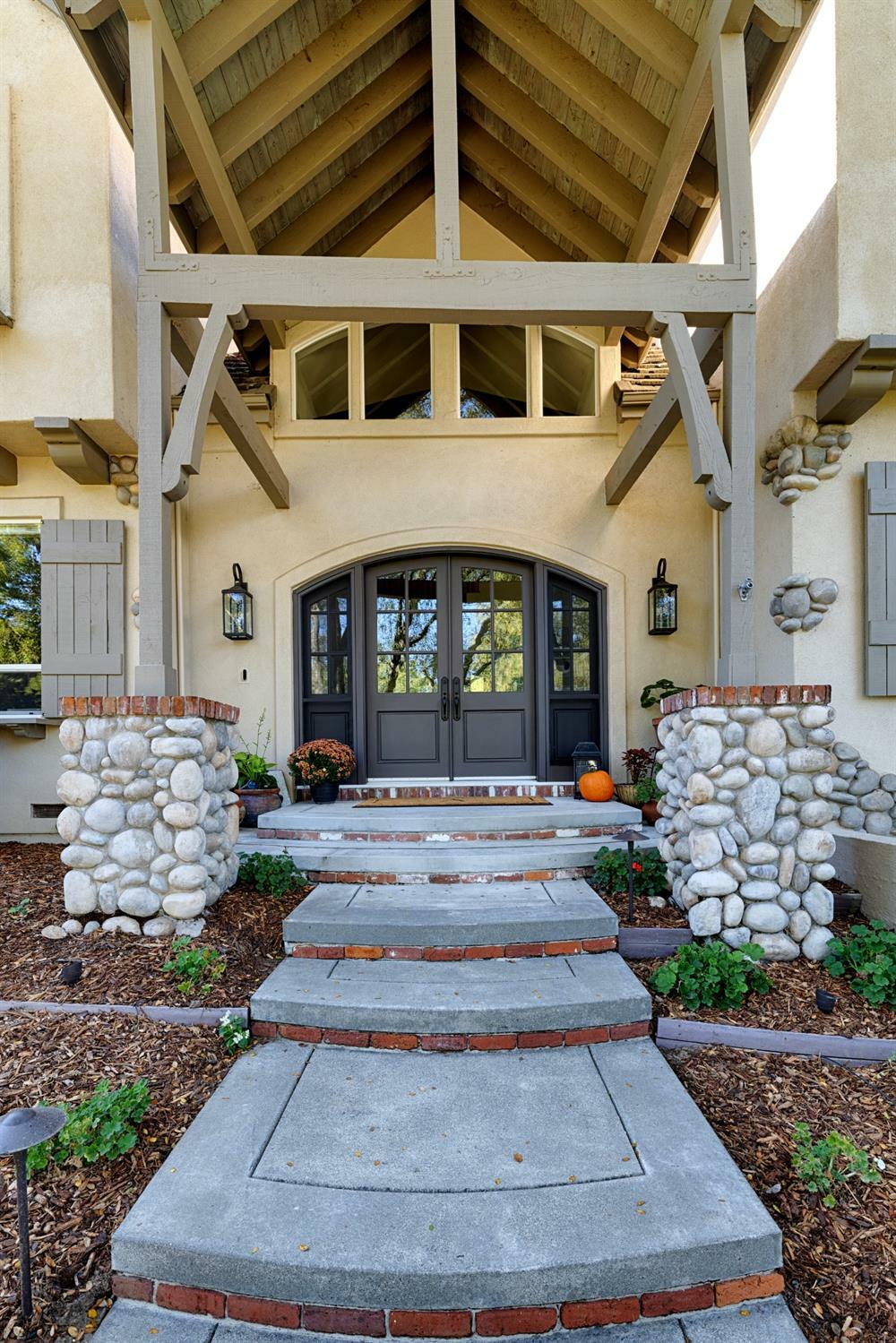Property Photo: 9788 Wexford Circle CA 95746