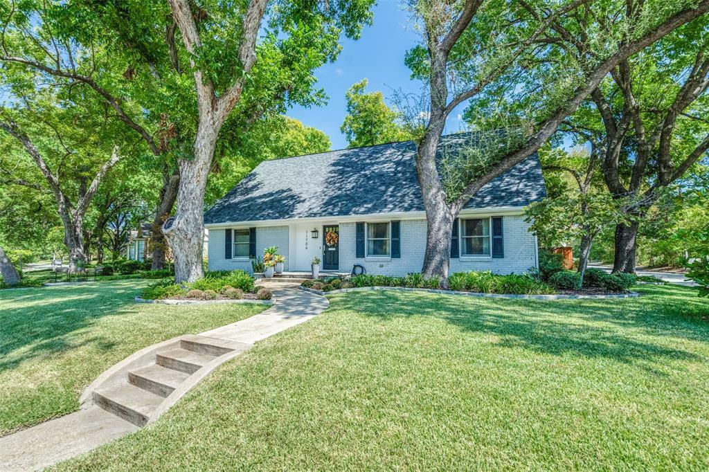 Property Photo: 11706 Dixfield Drive TX 75218