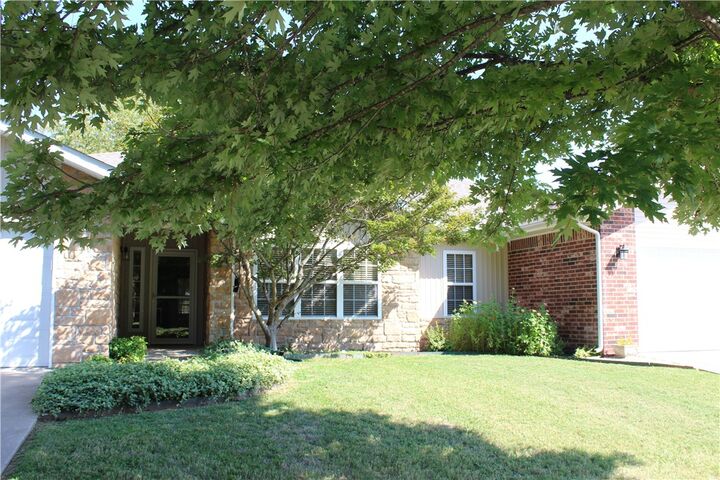 Property Photo:  9 Peachtree Circle  AR 72631