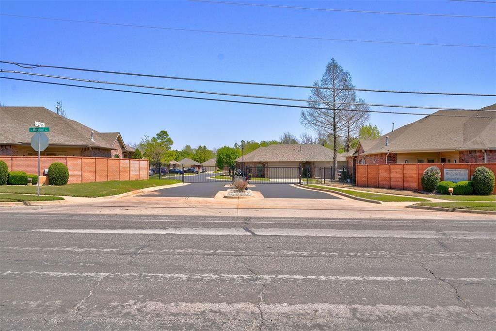 Property Photo: 4408 32nd Place OK 73112