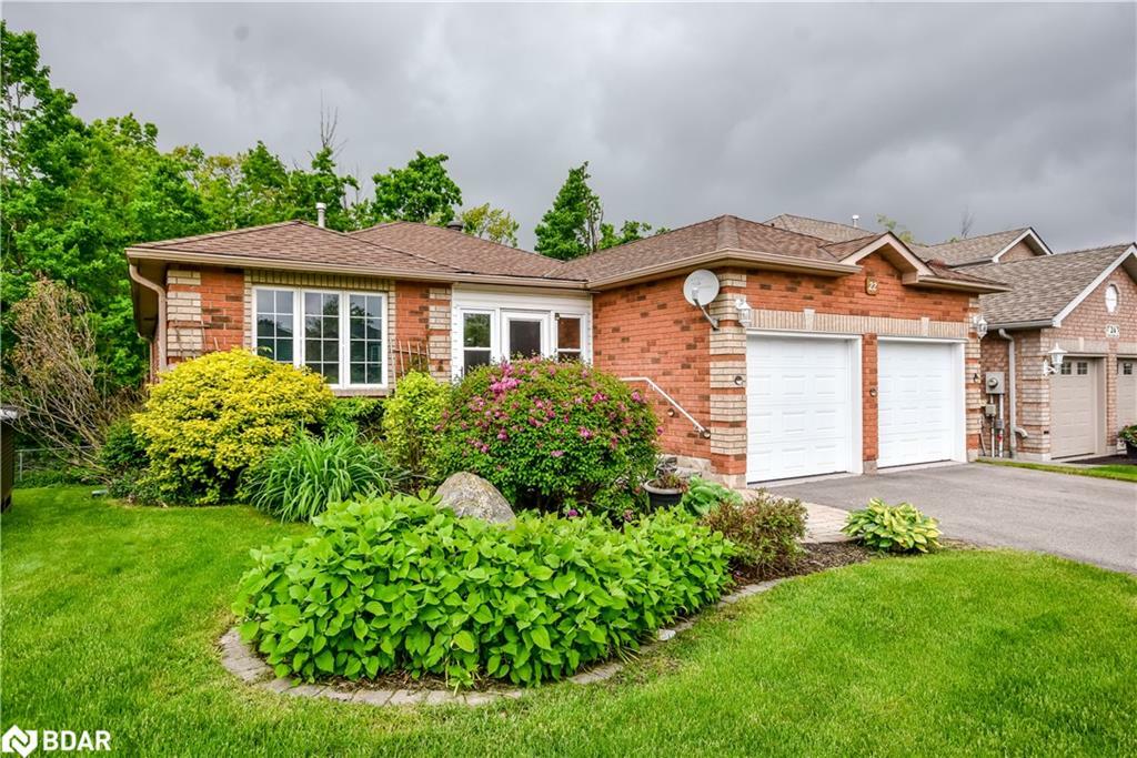 Property Photo: 22 Osprey Ridge Road ON L4M 6P2