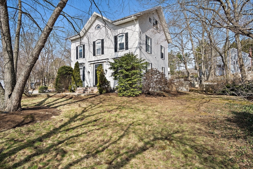 Property Photo:  246 Essex 2  MA 01915 