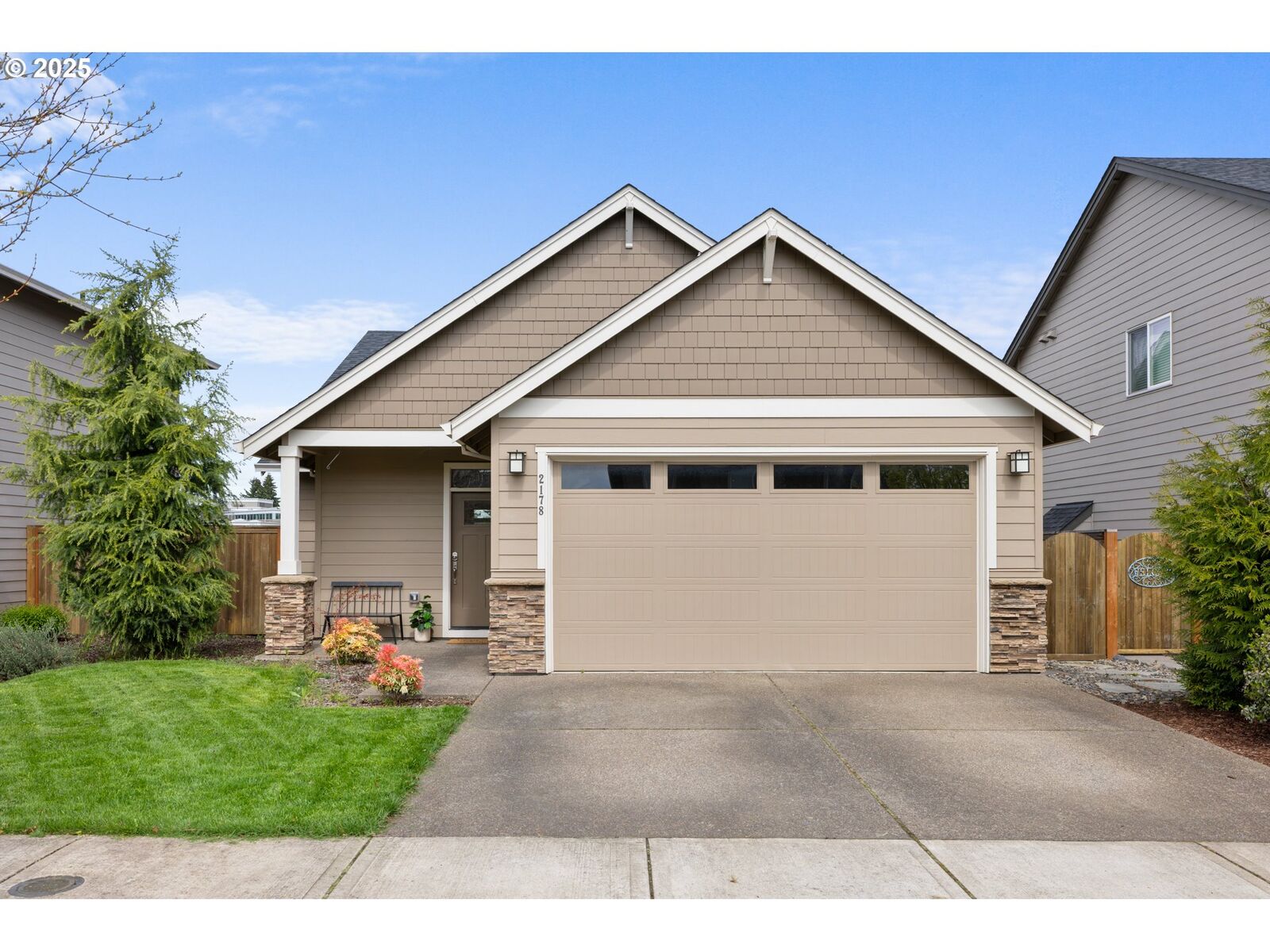 Property Photo: 2178 SE 10th Ave OR 97013