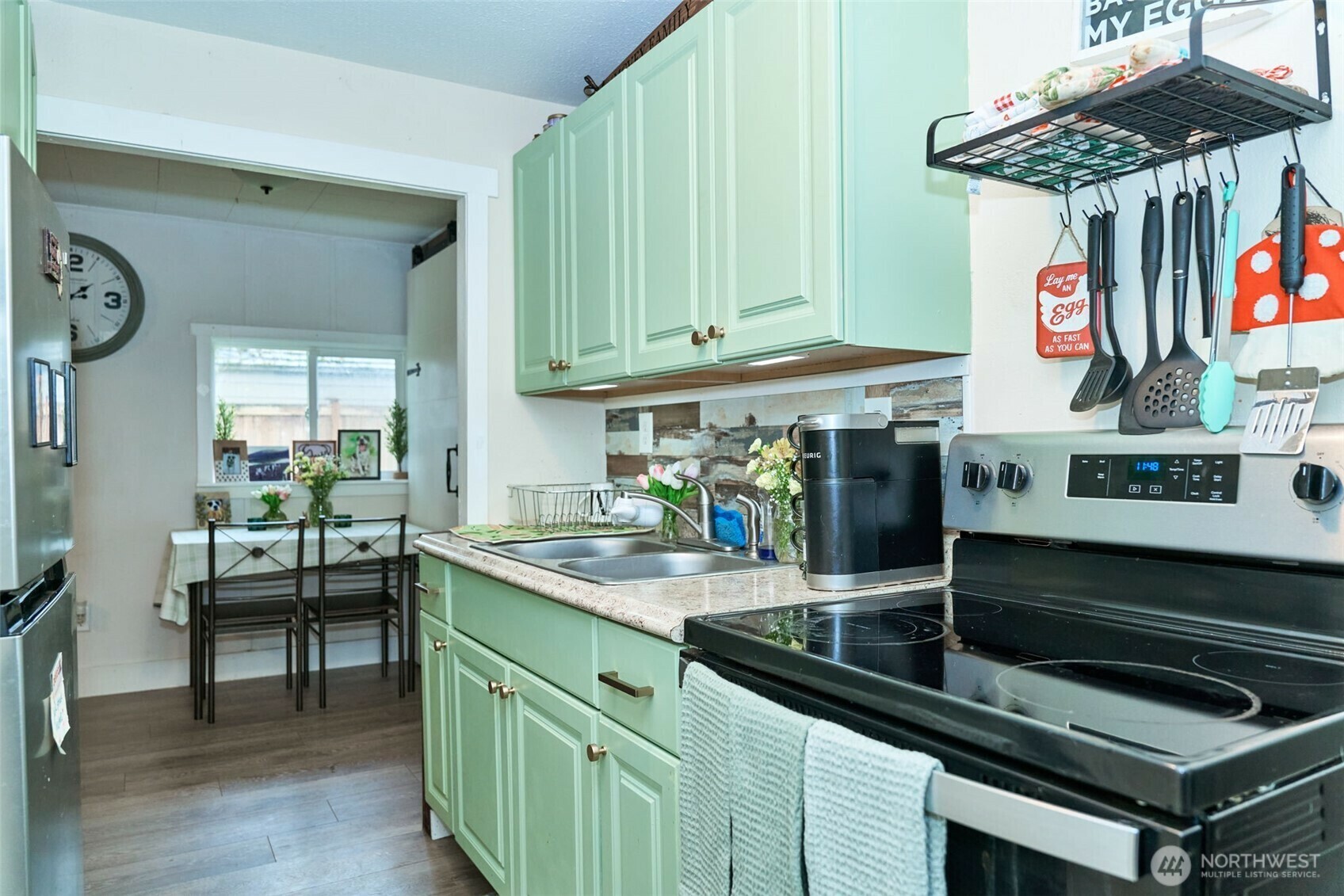 Property Photo: 10912 11 Ave Ct S WA 98444