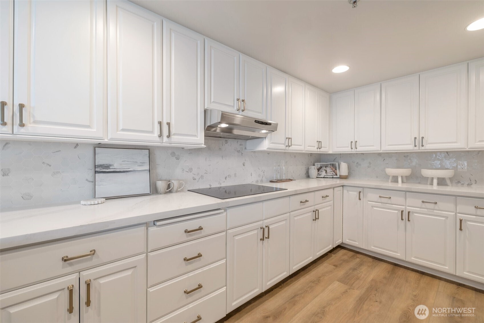 177  107th Avenue NE 1708  Bellevue WA 98004 photo