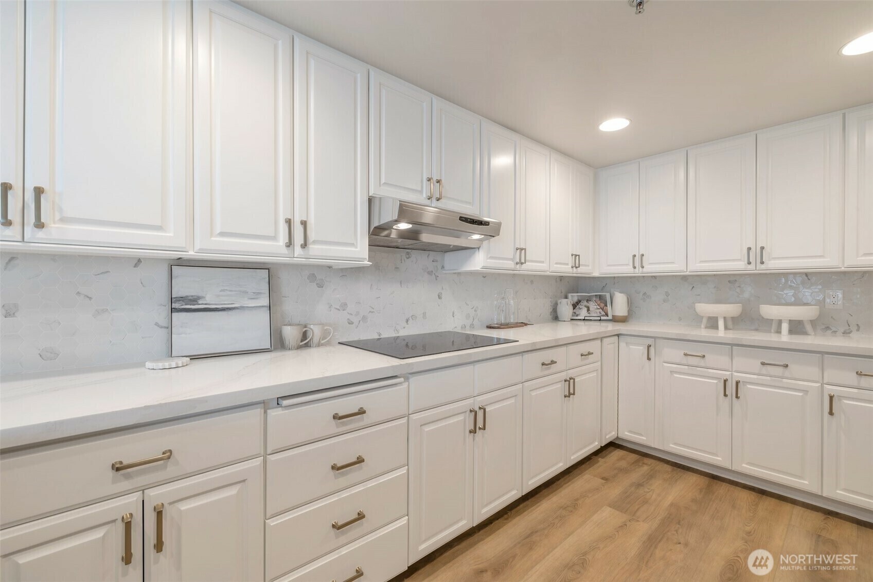 Property Photo: 177 107th Avenue NE 1708 WA 98004