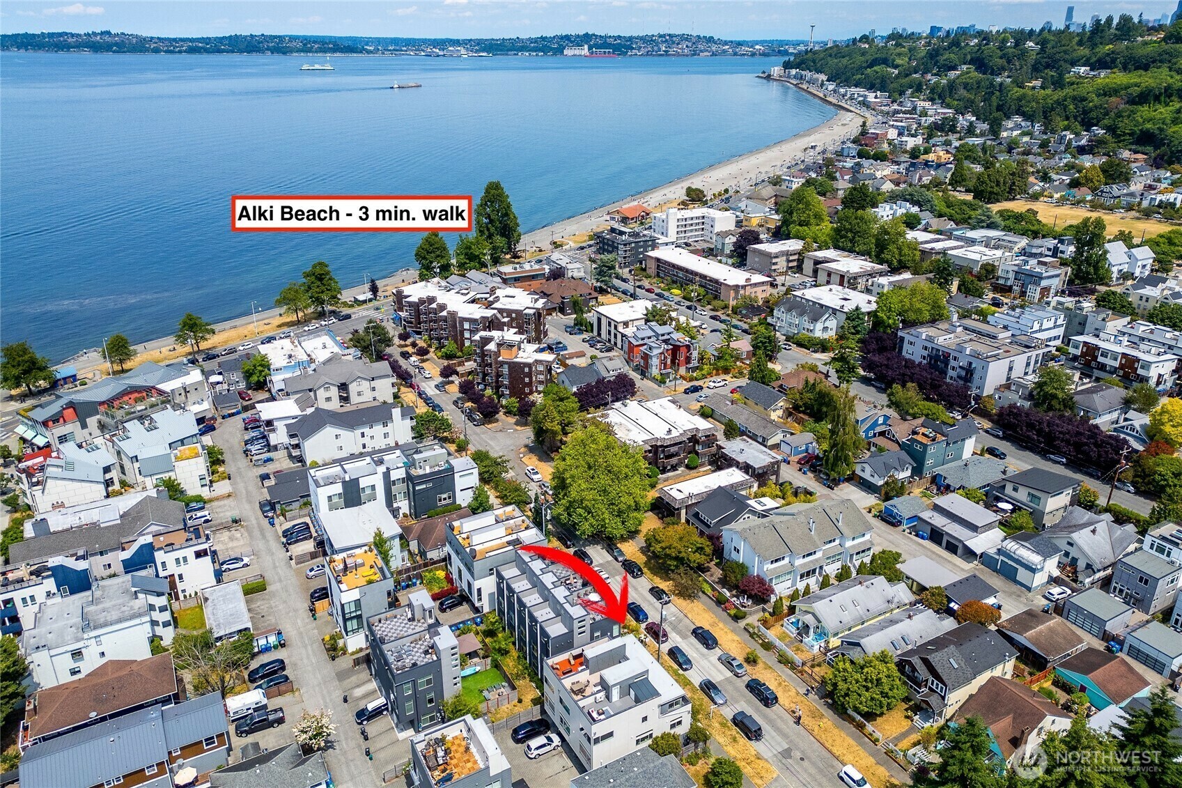 Property Photo: 3027 62 Avenue SW WA 98116