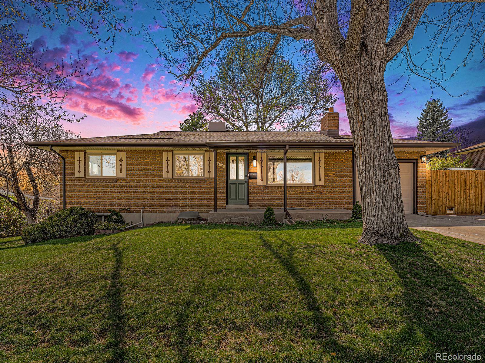 Property Photo: 1475 S Urban Way CO 80228