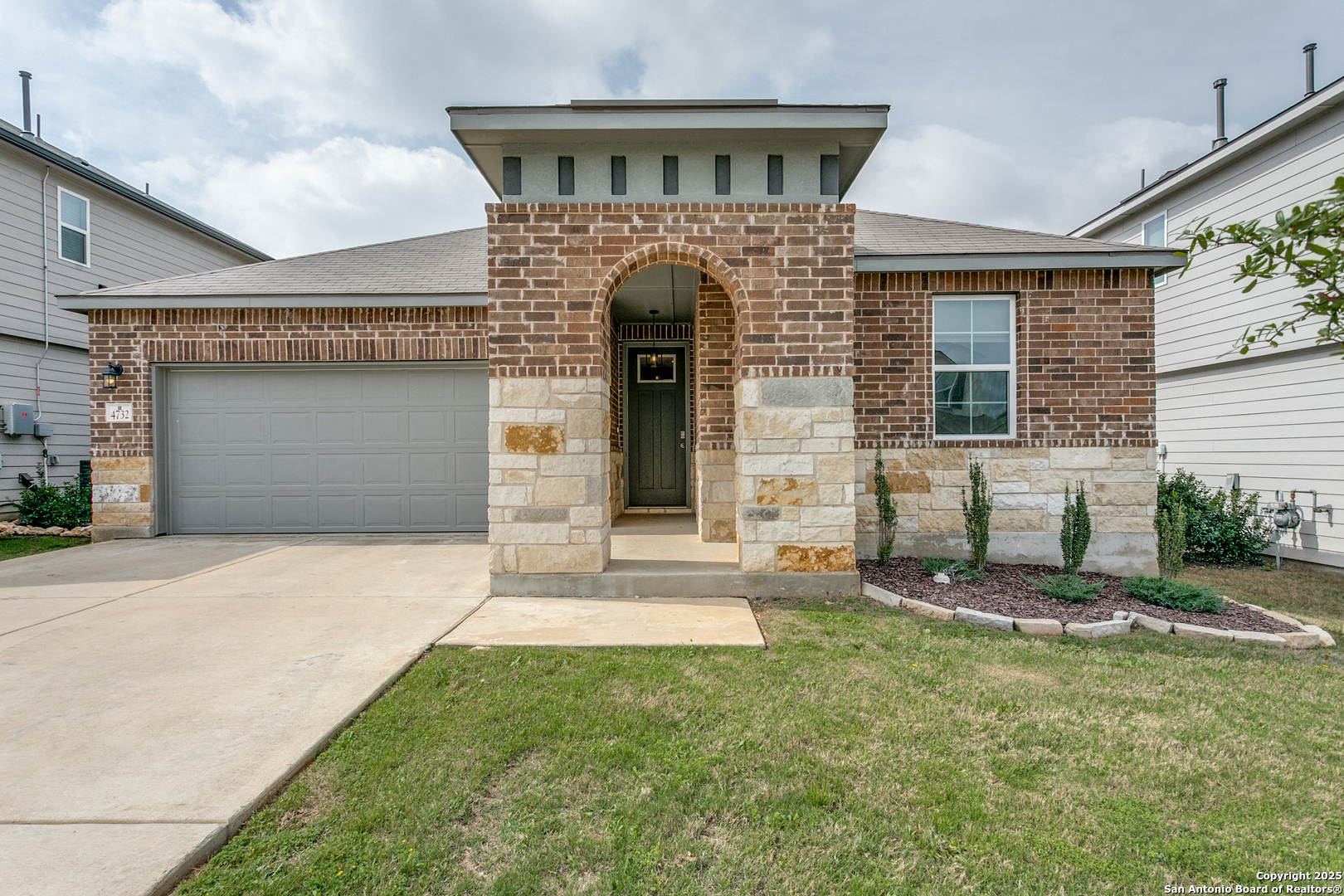 Property Photo: 4732 Club Face TX 78261