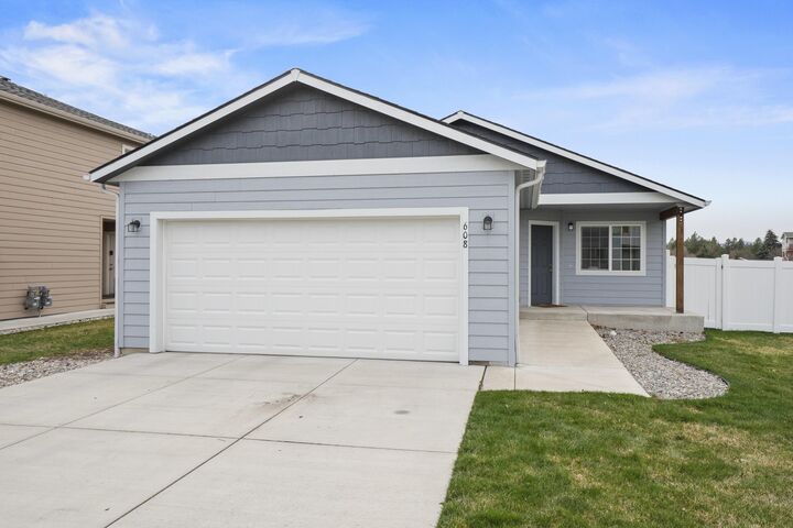 608 S Margaret St  Deer Park WA 99006 photo