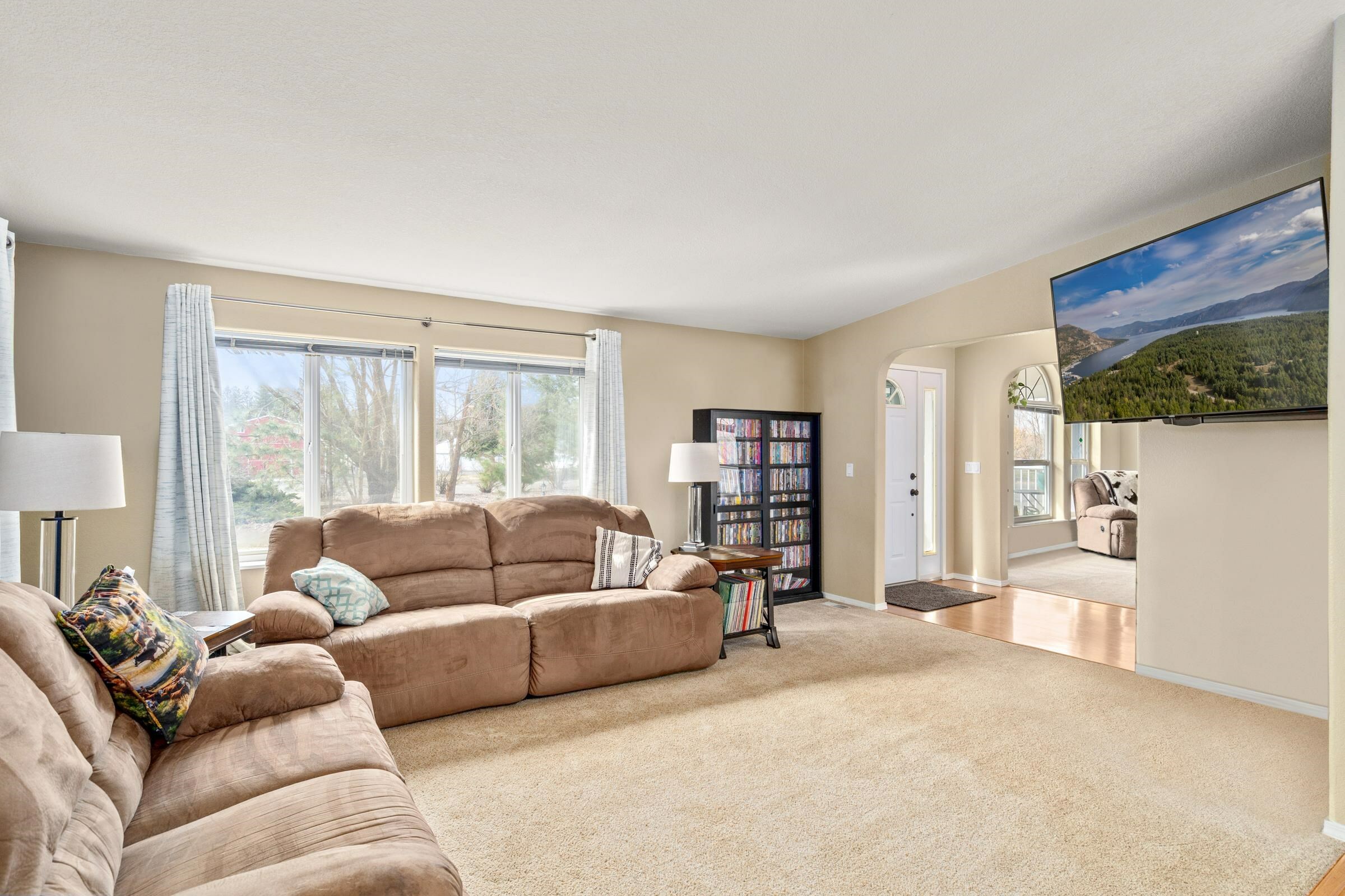 Property Photo: 21908 N Chronicle Ln WA 99003