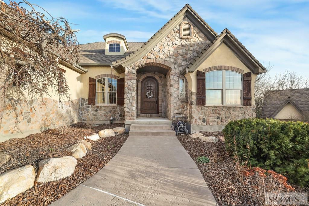 Property Photo:  5308 E Cabana Drive  ID 83406 