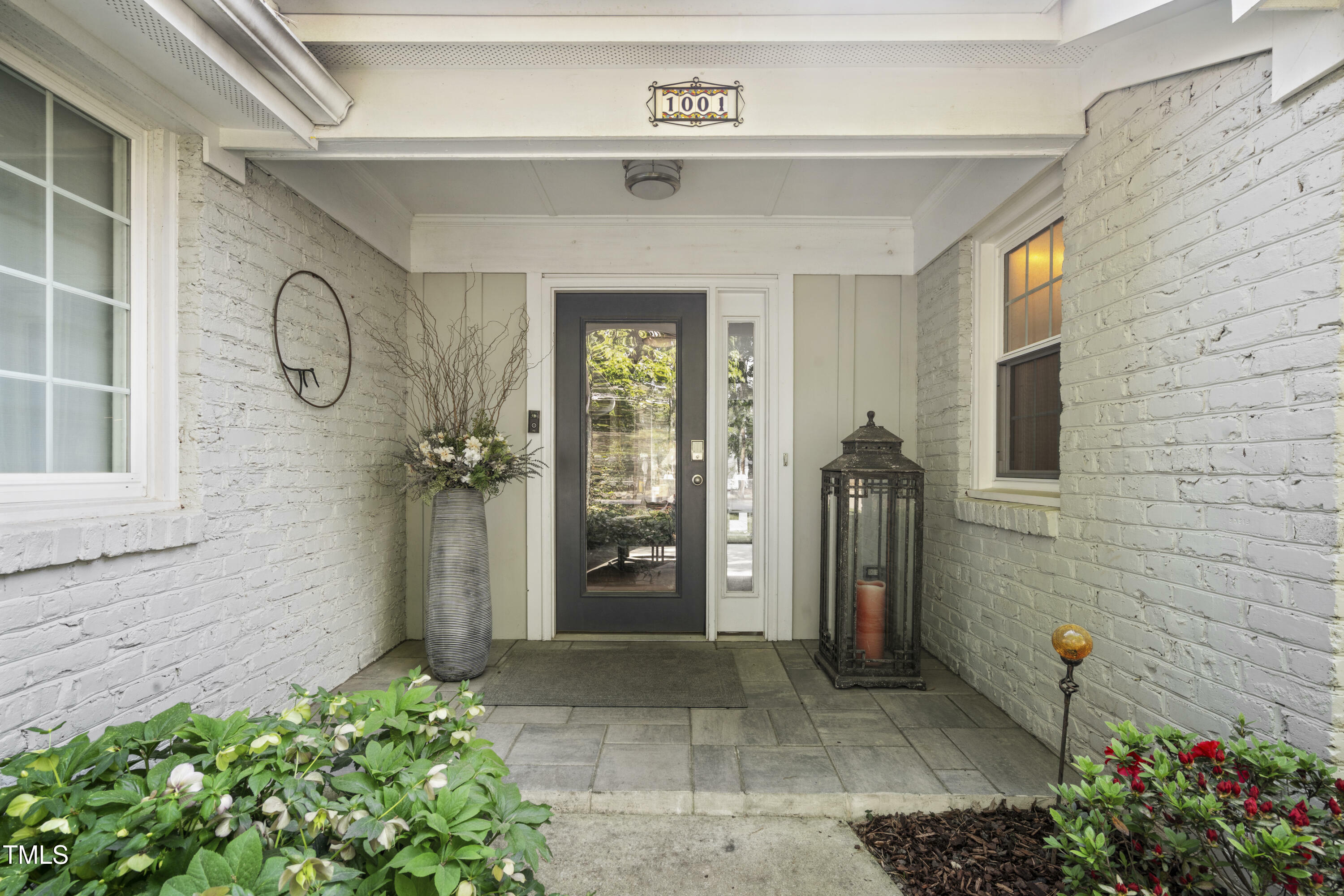 Property Photo: 1001 Manchester Drive NC 27609