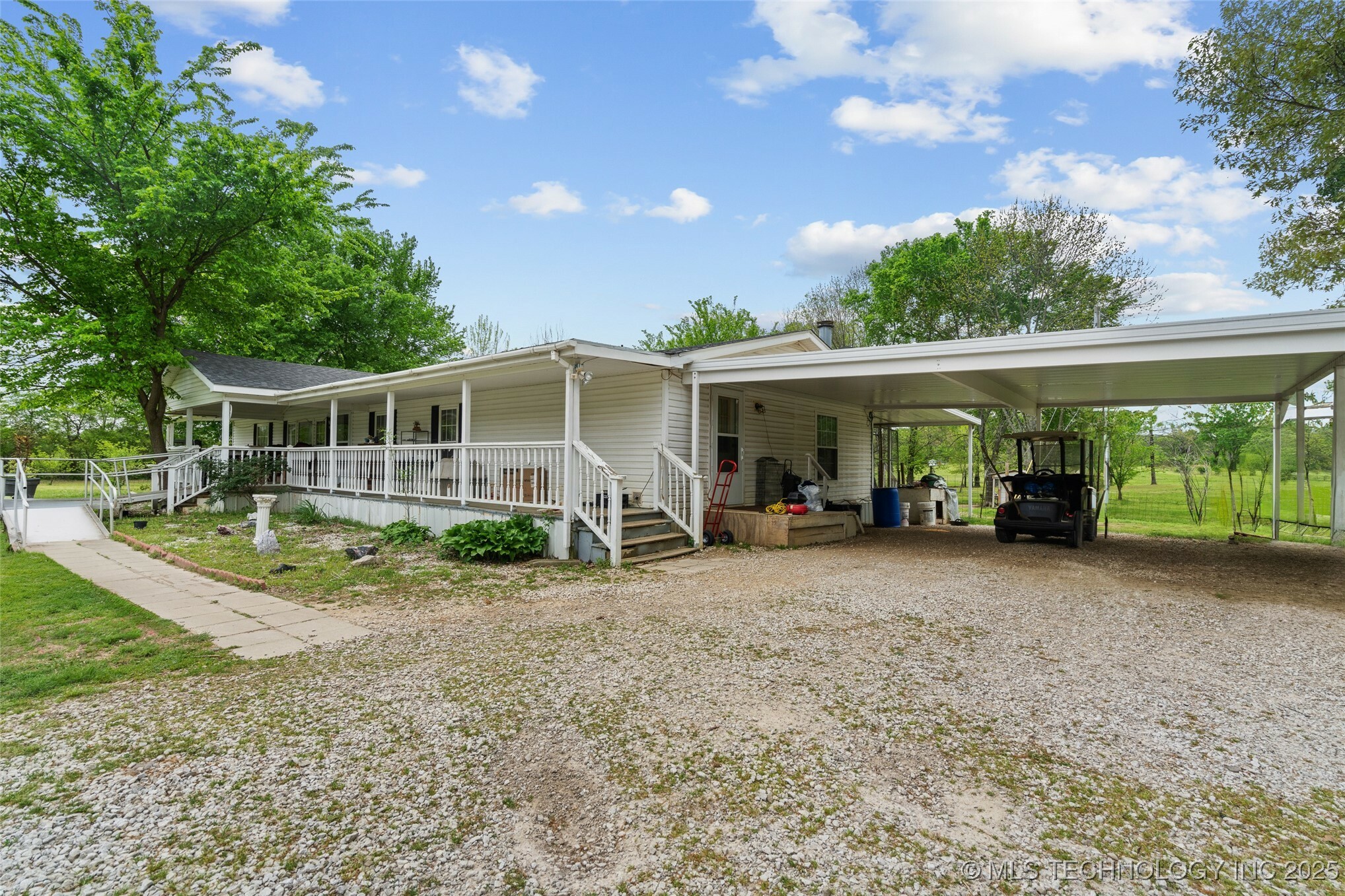 Property Photo: 466676 US Highway 64 N OK 74936