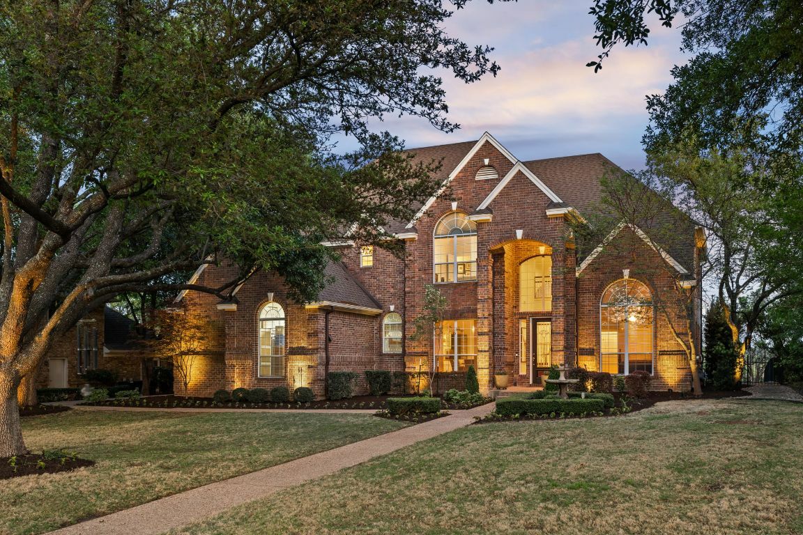Property Photo: 2717 Bartons Bluff Lane TX 78746