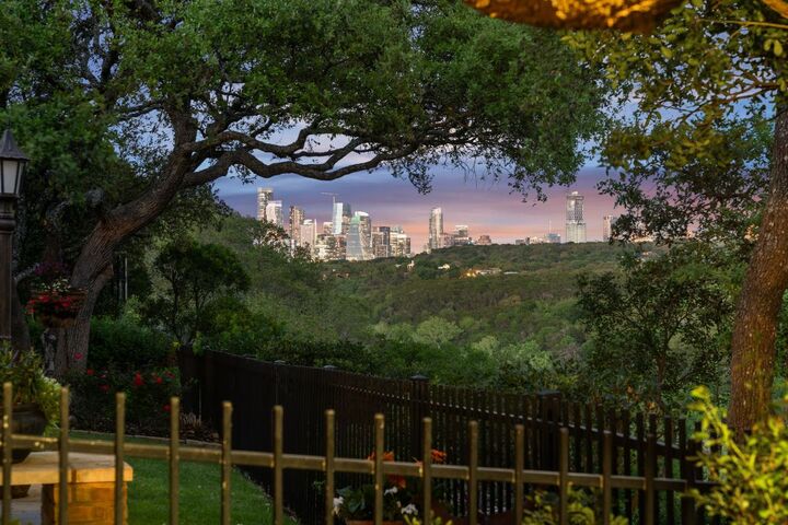 Property Photo:  2717 Bartons Bluff Lane  TX 78746