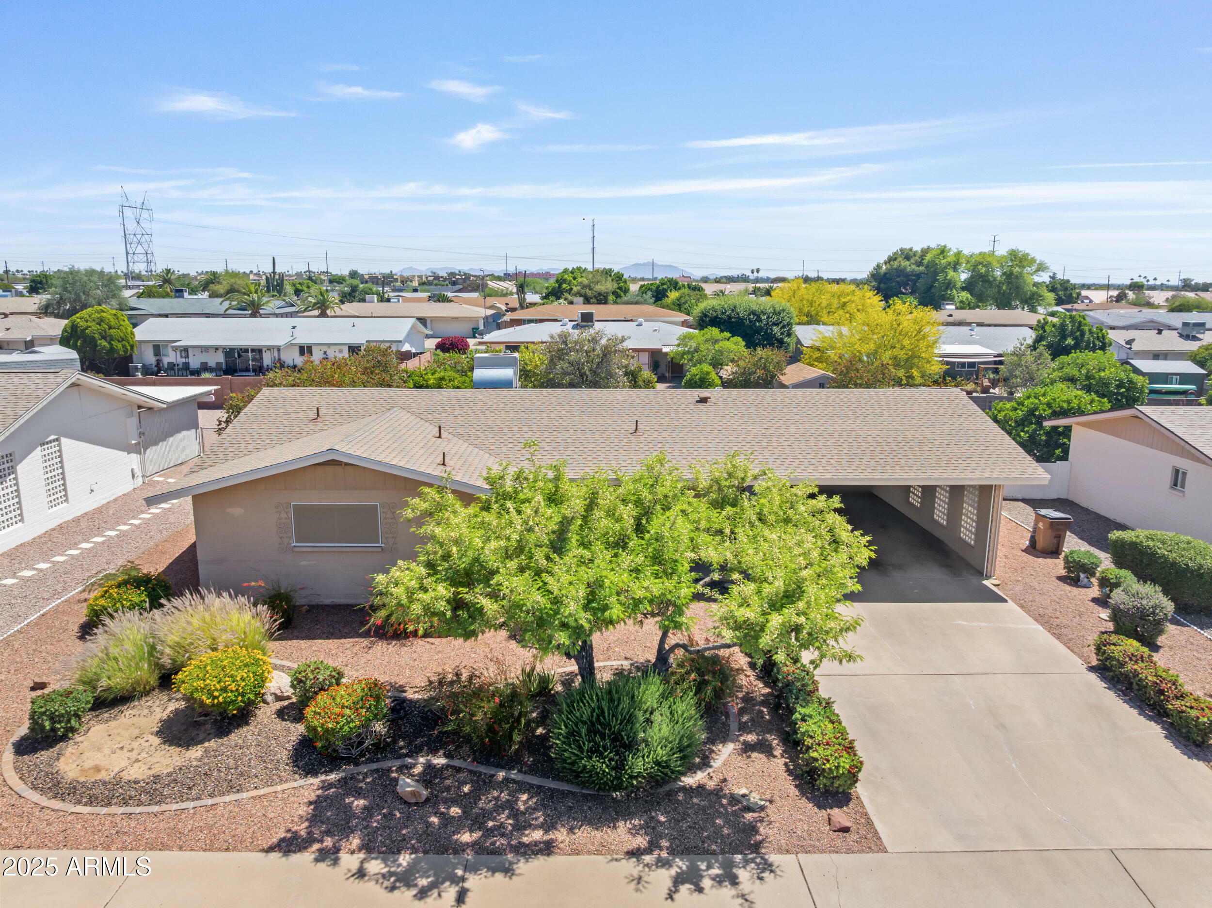 Property Photo: 6631 E Dallas Street AZ 85205