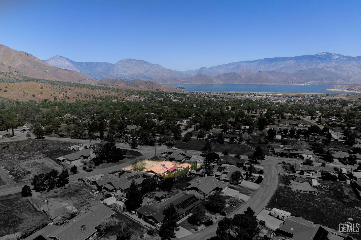 Property Photo: 2920 Raccoon Drive CA 93240