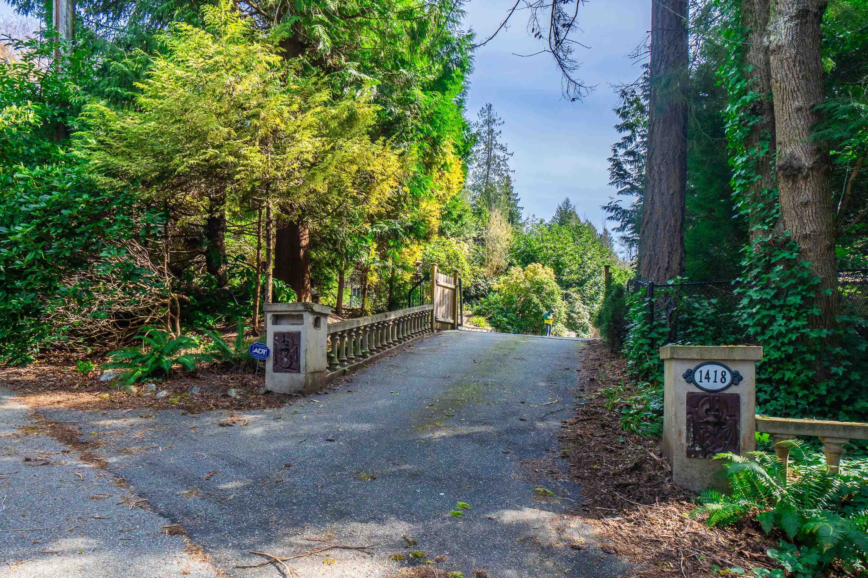 Property Photo: 1412 30th Street BC V7N 4N8