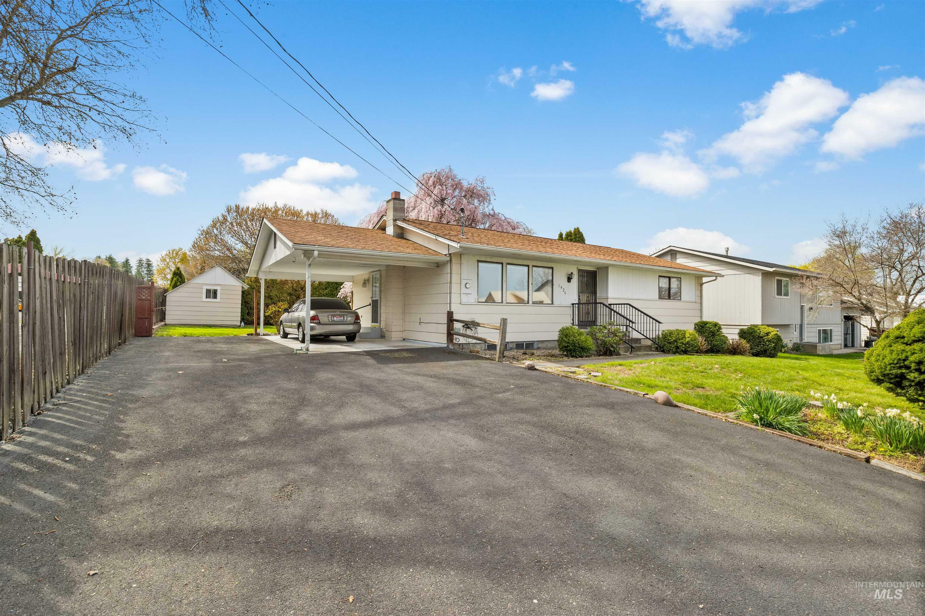 Property Photo: 1426 Powers Ave ID 83501