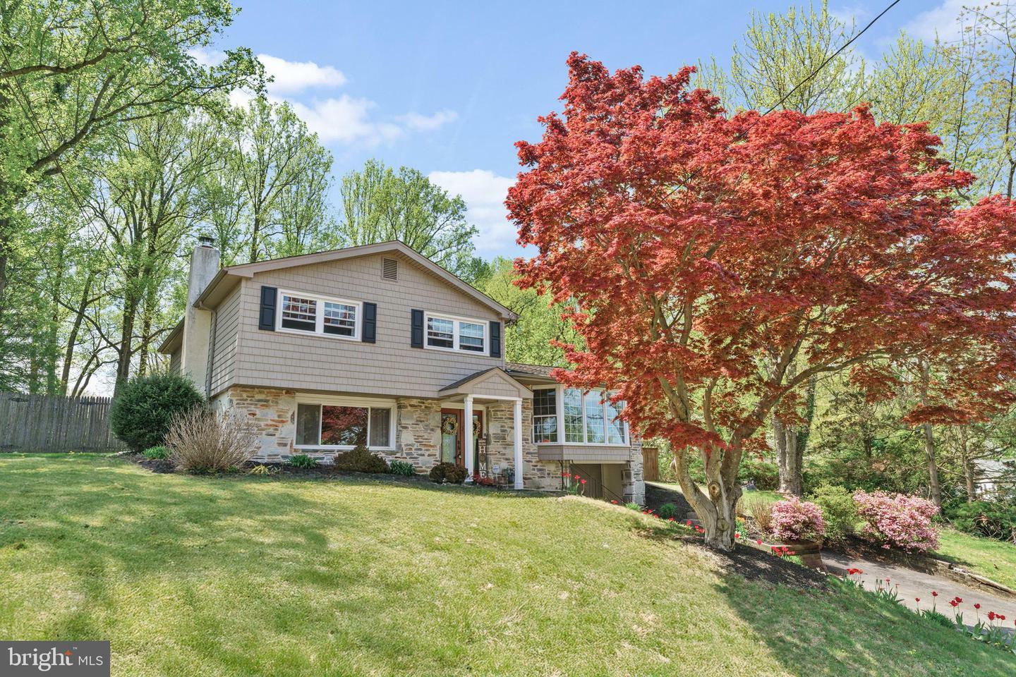 Property Photo: 507 Thrush Drive PA 19025
