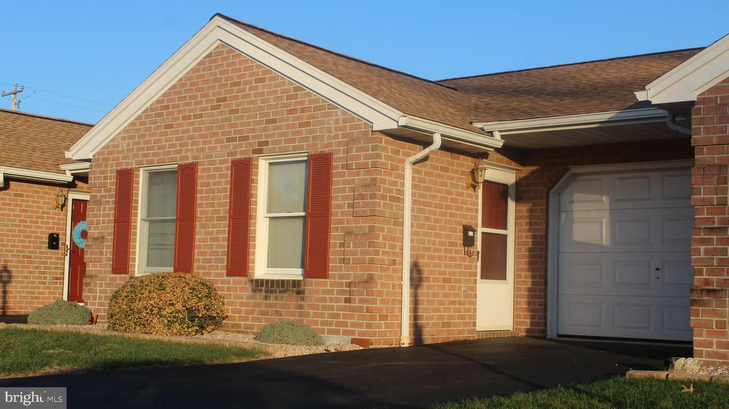 Property Photo: 706 Fireside Drive PA 17257