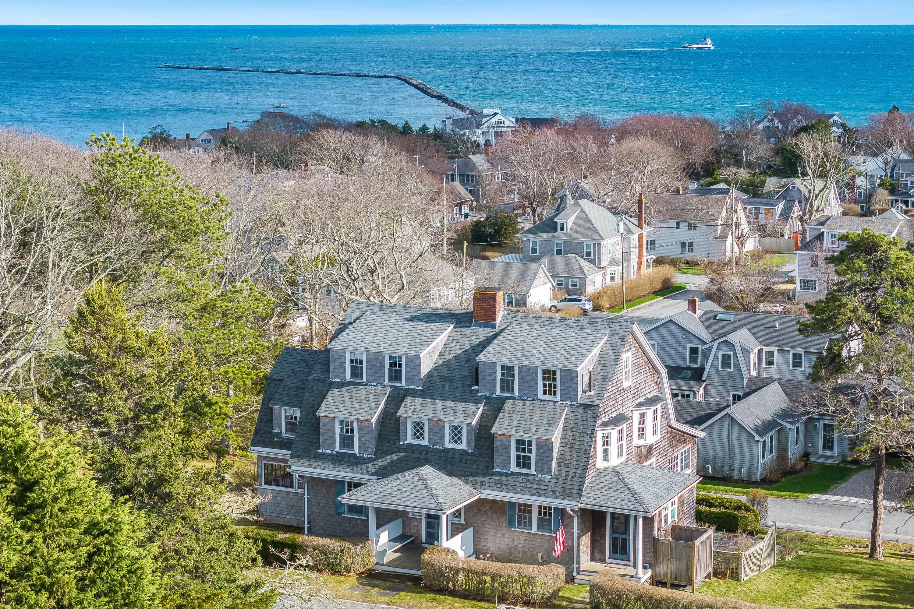 35 Grayton Avenue  Hyannis Port MA 02647 photo