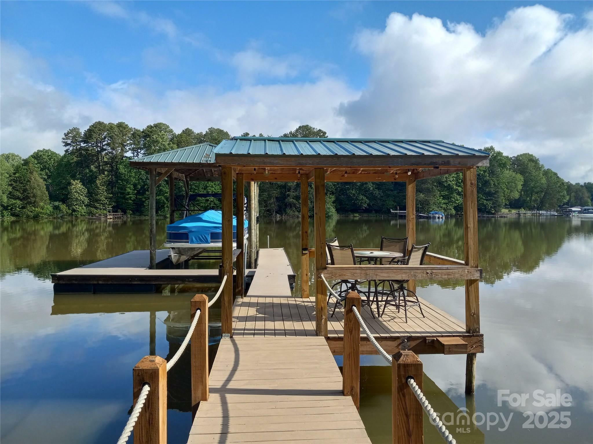 6778 Emerald Isle Drive  Sherrills Ford NC 28673 photo