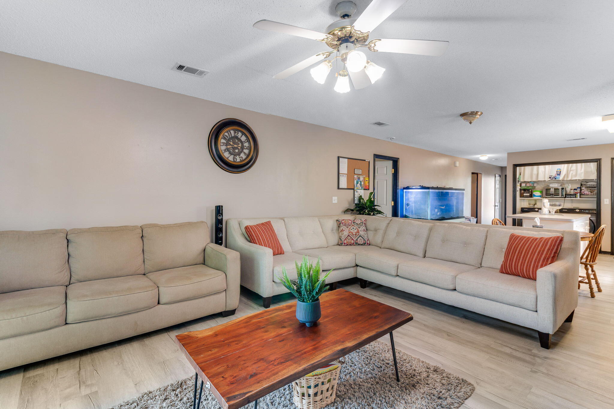 Property Photo: 322 Apple Drive FL 32536