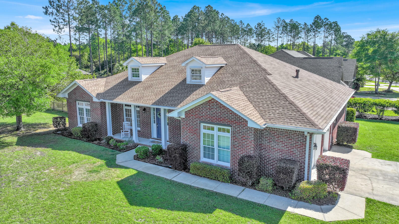 Property Photo: 738 Symphony Way FL 32439