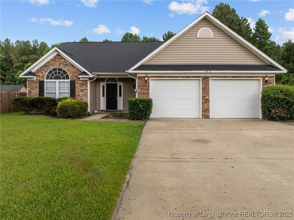 Property Photo:  705 Fairfield Circle  NC 28376 