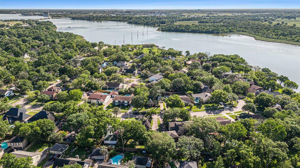1019 Willow Vale Drive  Seabrook TX 77586 photo