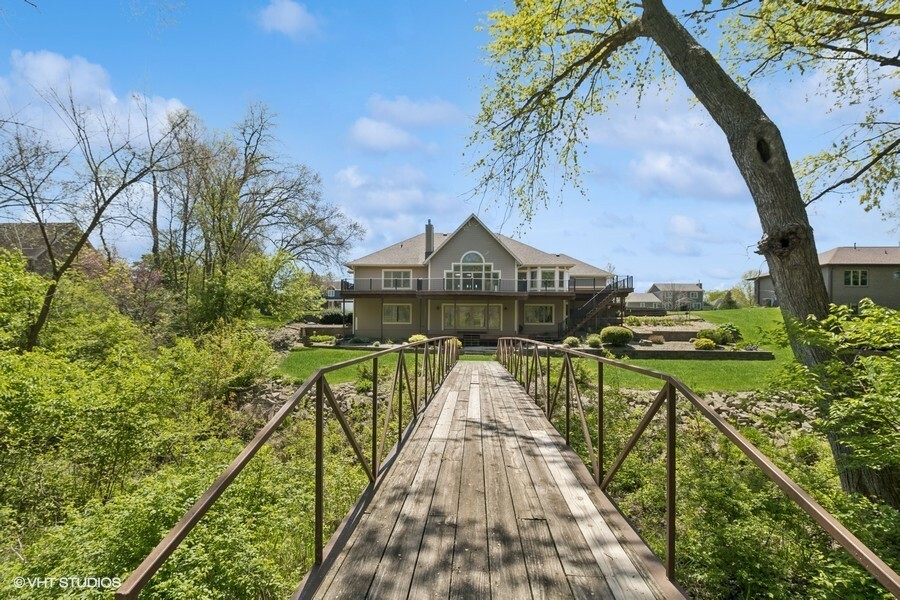 Property Photo: 2734 NE 96th Place IA 50021