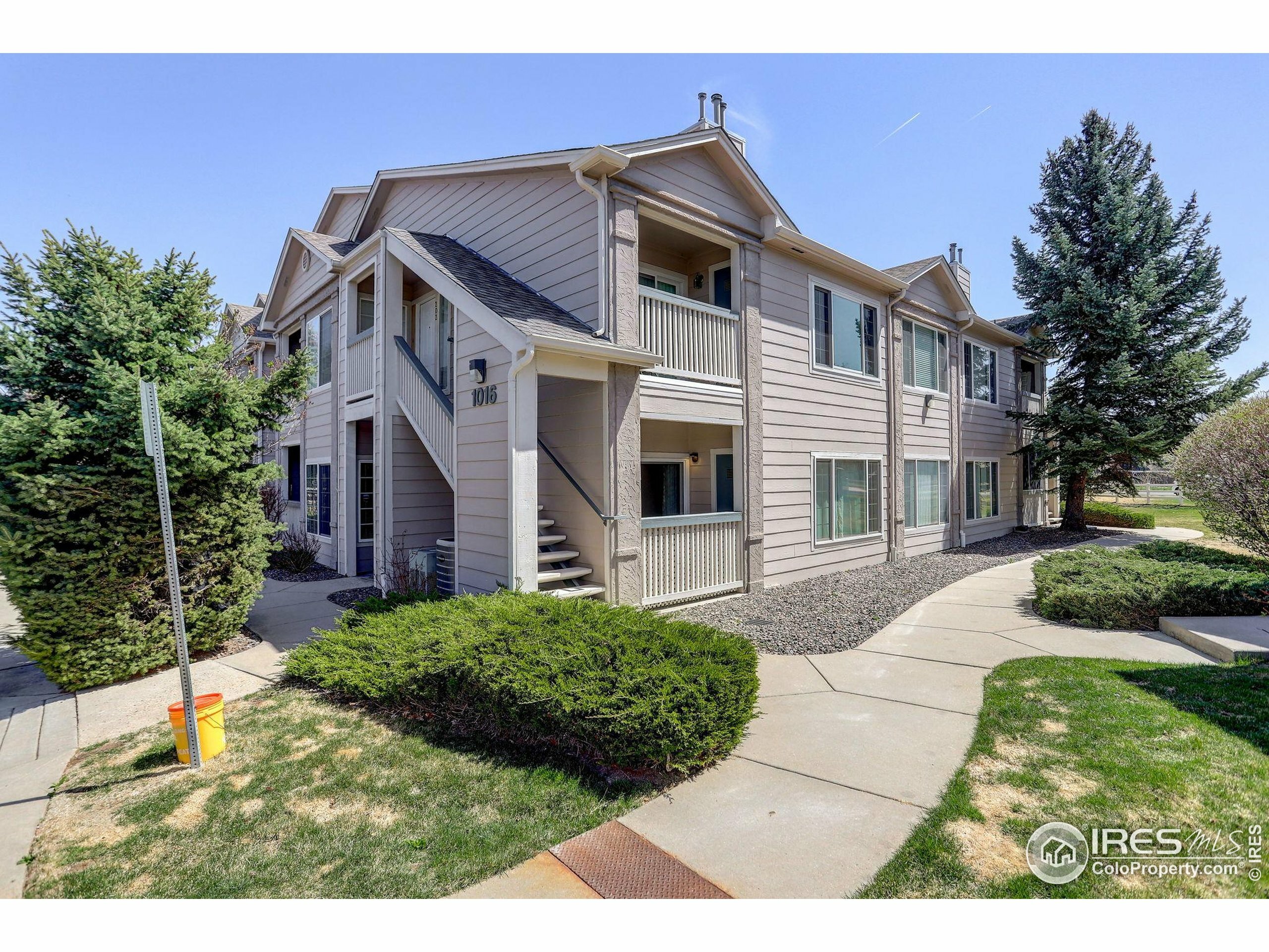 Property Photo: 1016 Opal St 102 CO 80020