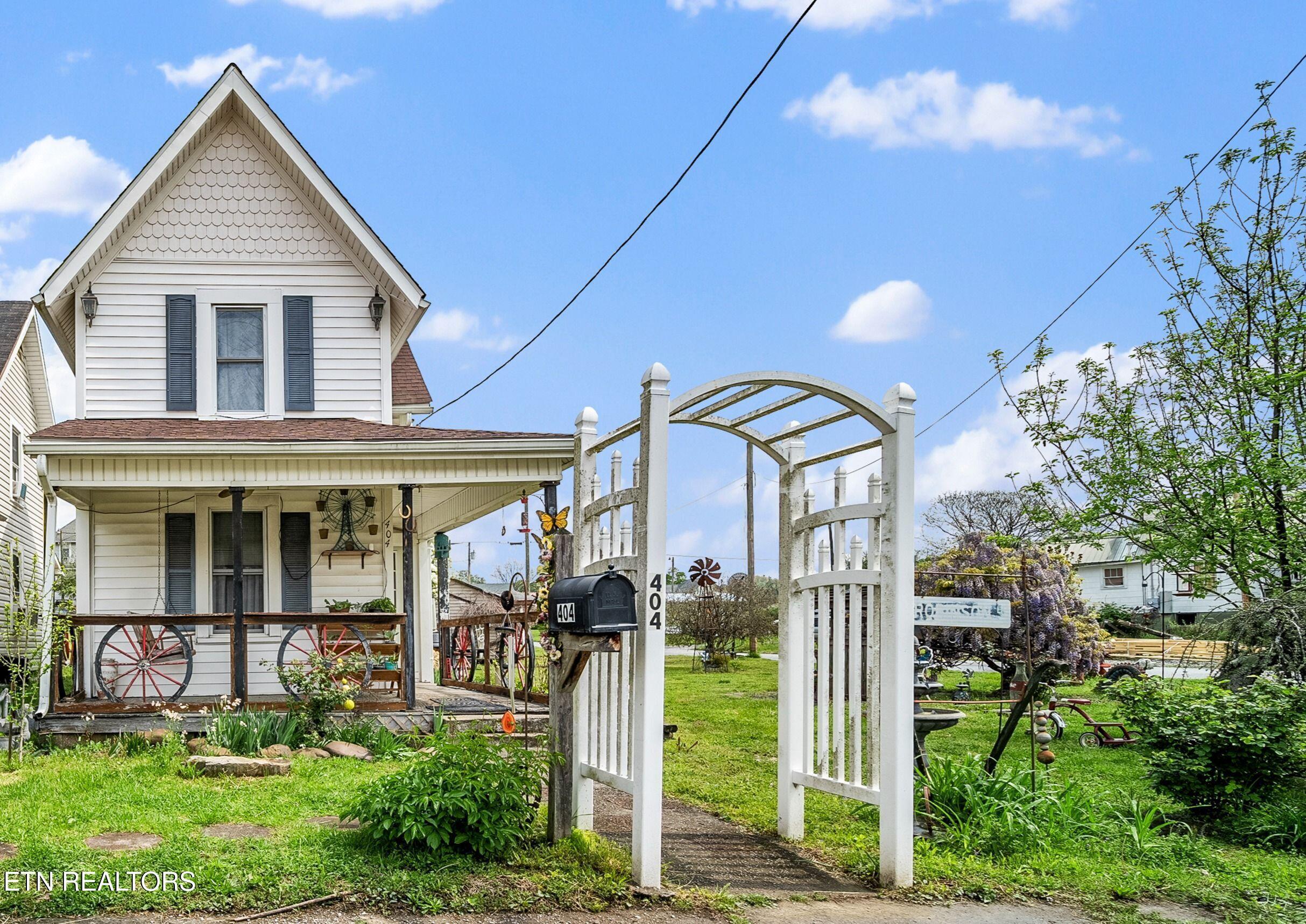 404 Emory Drive  Harriman TN 37748 photo