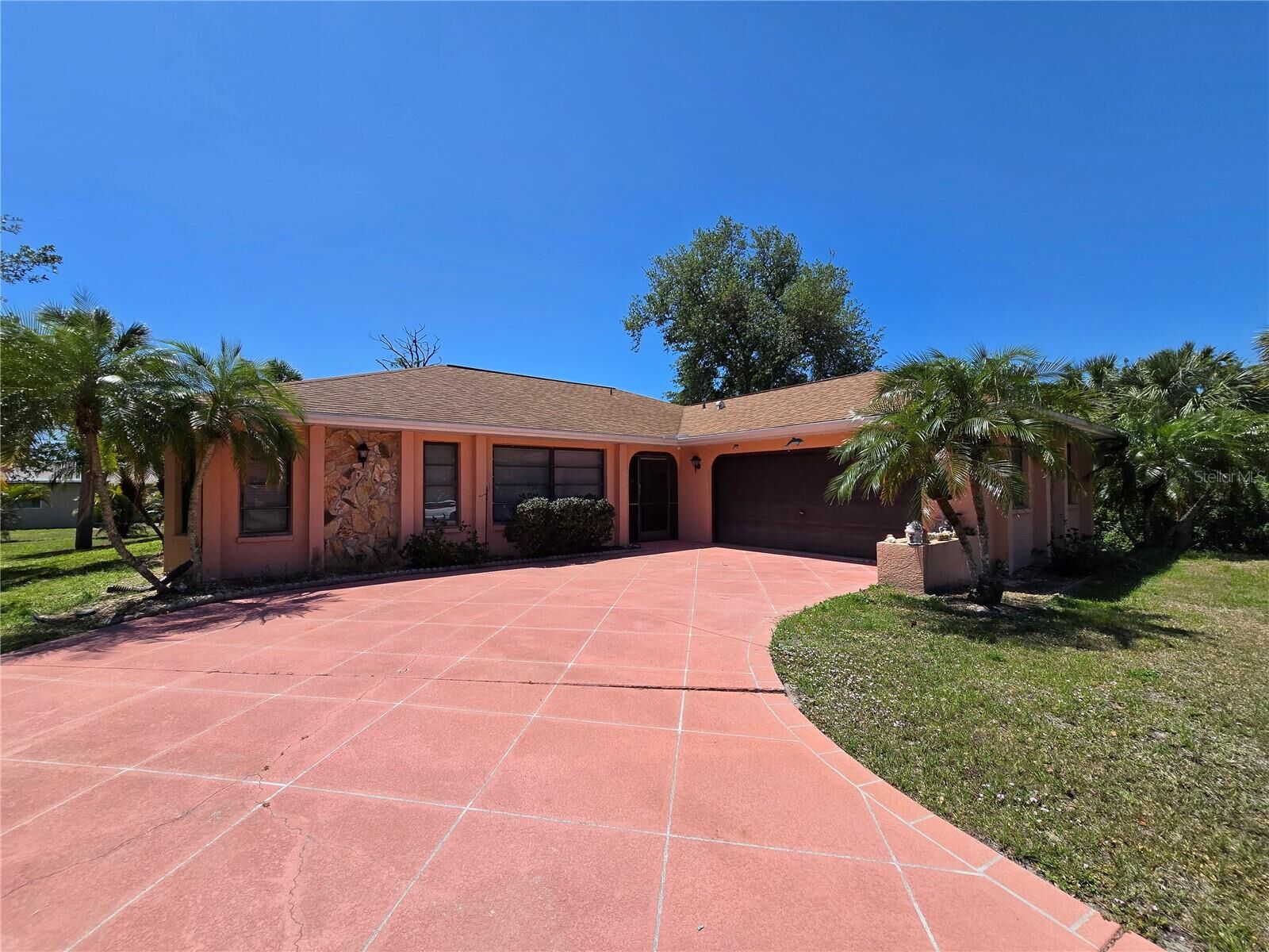 Property Photo:  1173 Belkton Avenue  FL 33948 