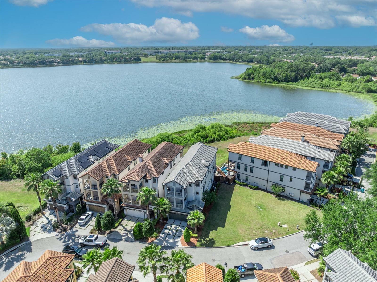Property Photo: 7613 Toscana Boulevard FL 32819