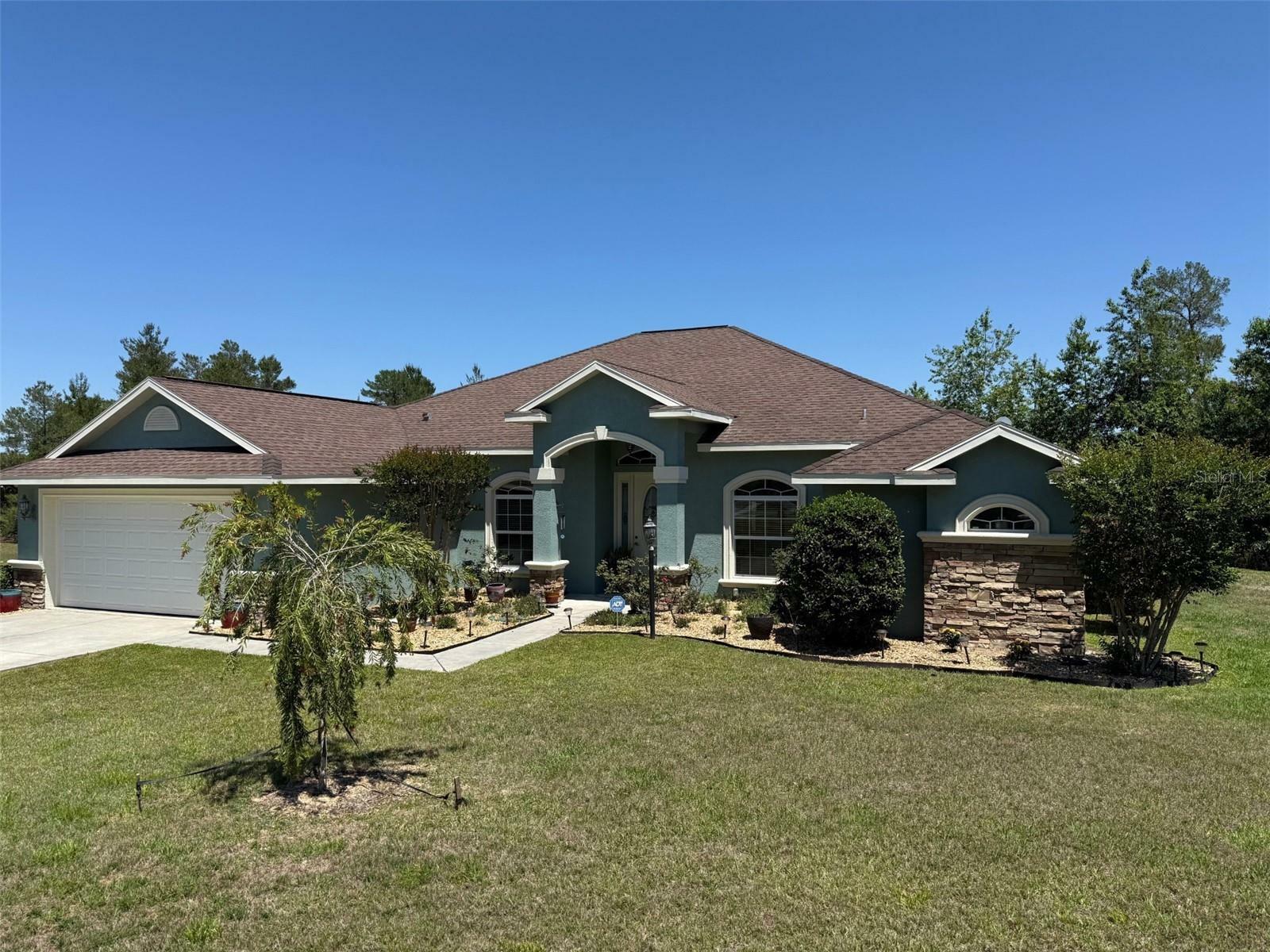 Property Photo: 17901 SW 25th Avenue Road FL 34473