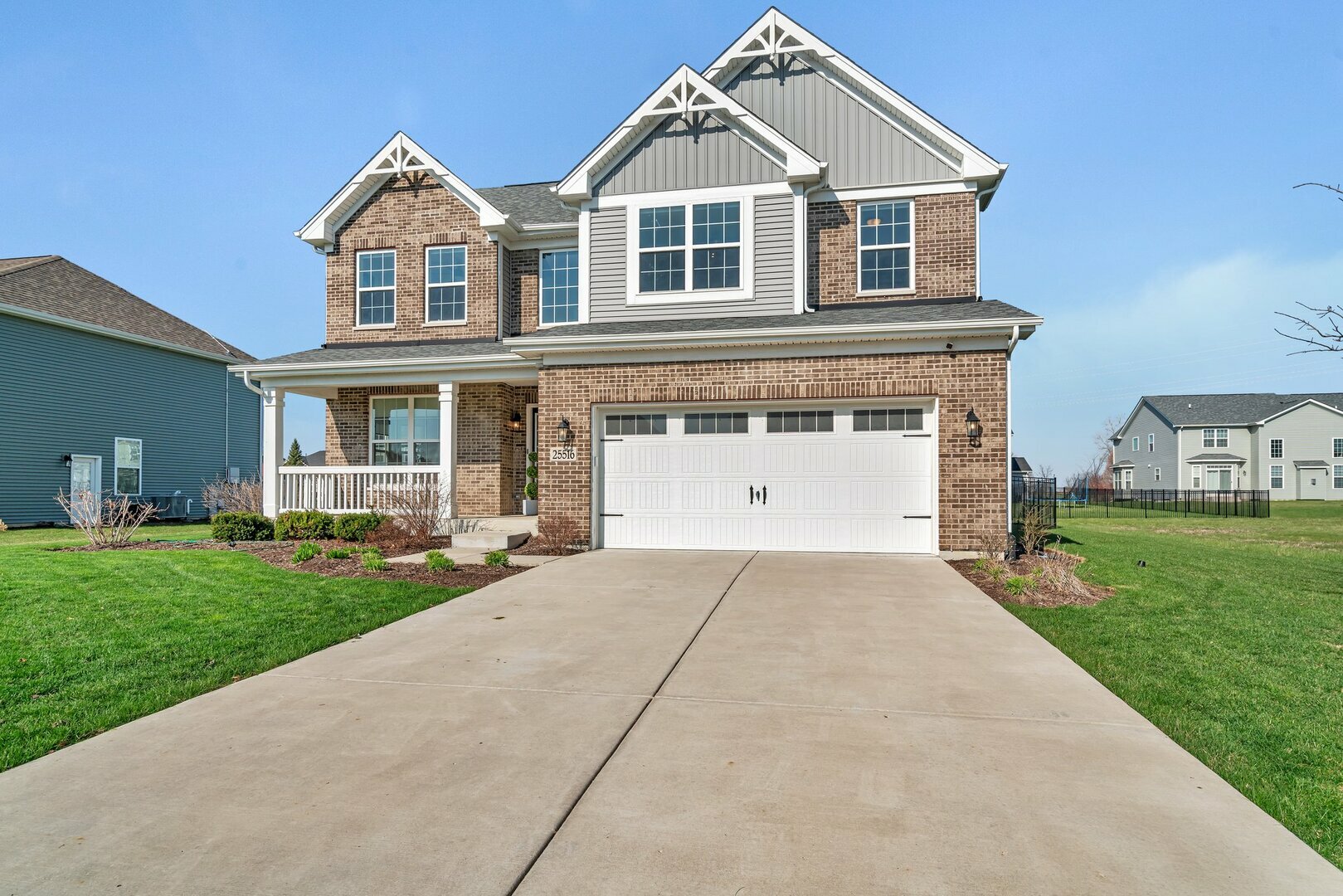 Property Photo: 25516 Prairiewood Lane IL 60404