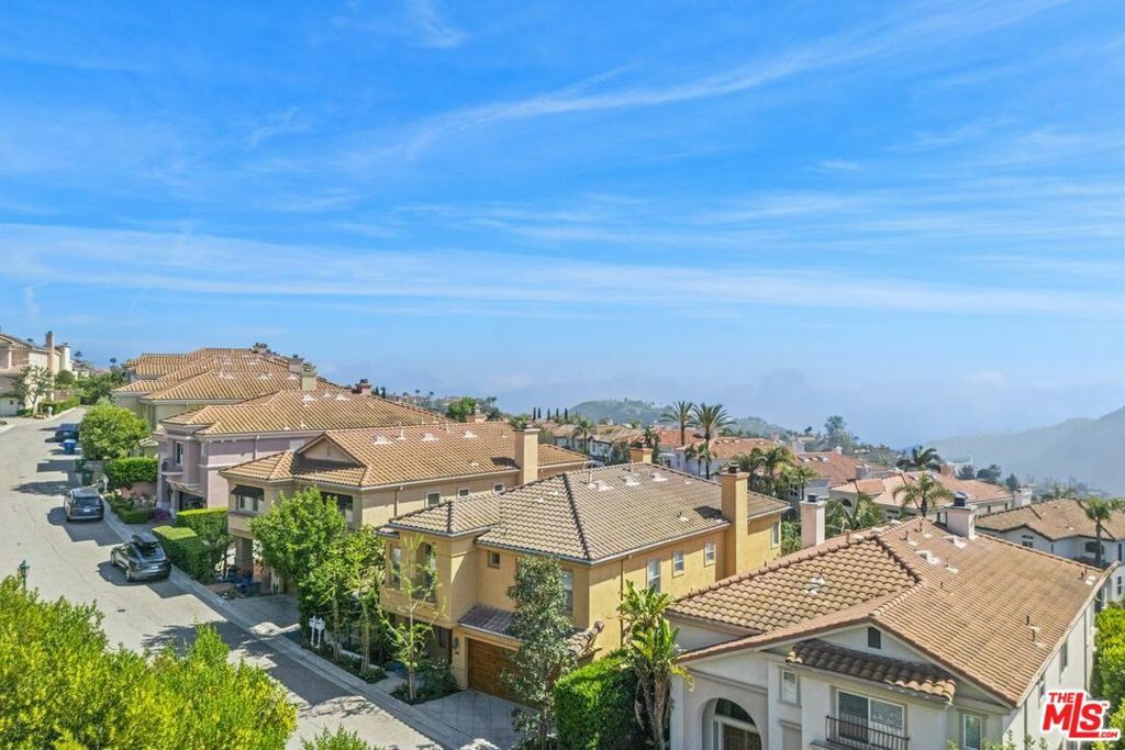 Property Photo: 16754 Calle De Catalina CA 90272